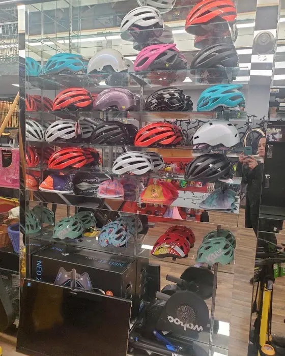 South Shore Bicycle and Fitness Picture 9