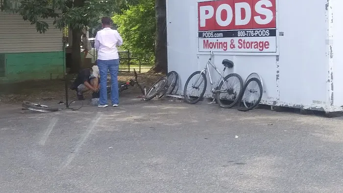 Mount Rainier Bike Co-op Picture 4