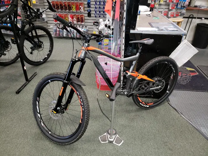 AL's Bike Shop Picture 2