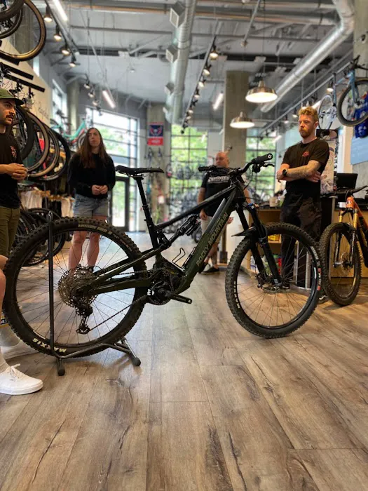 Conte's Bike Shop Picture 4