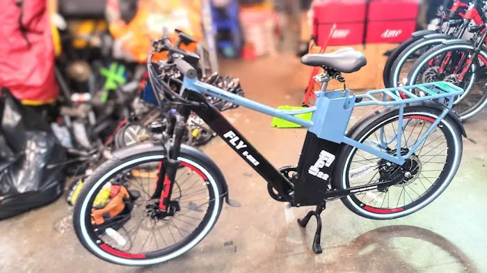 Fly E-Bike 2nd Ave Manhattan Picture 2
