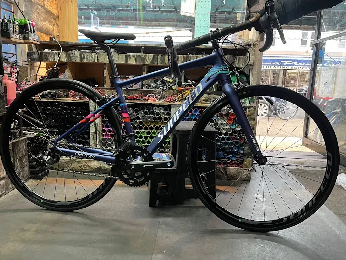 Elias Bicycle Shop Picture 1
