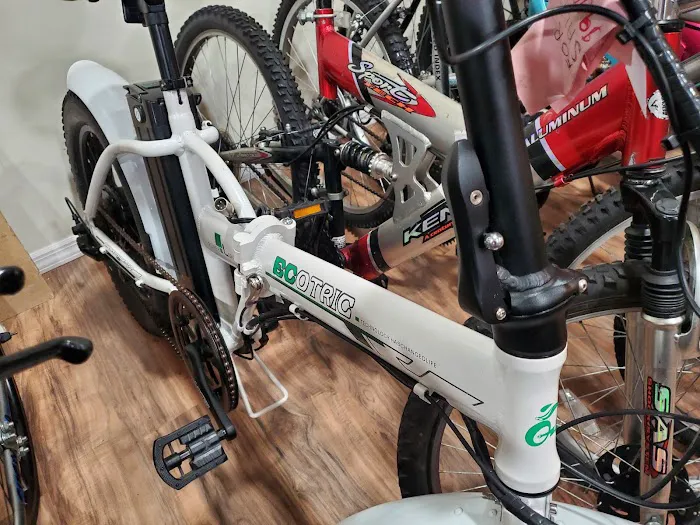 Bike Shop At The St. Albans Mini Mall Picture 5
