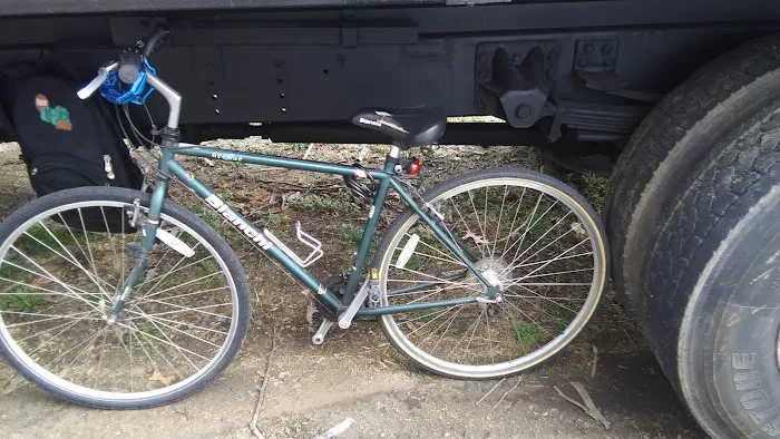 Bikes on wheel Picture 1