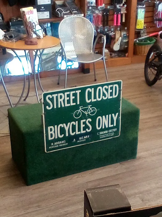 The Pro Shop @ Tulip Bicycle, inc. Picture 6