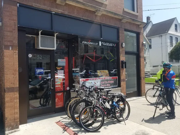 Pedro Sanchez Cycling Bicycle Store in New Rochelle Picture 2