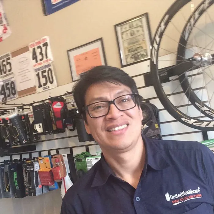 Pedro Sanchez Cycling Bicycle Store in New Rochelle Picture 4