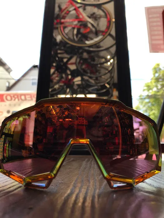 Pedro Sanchez Cycling Bicycle Store in New Rochelle Picture 8