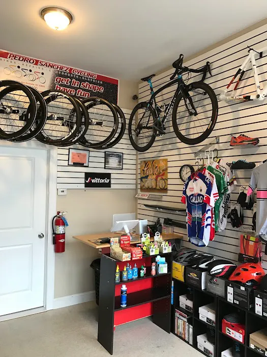 Pedro Sanchez Cycling Bicycle Store in New Rochelle Picture 9