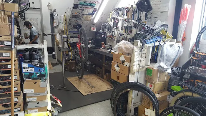 Westchester Bicycle Pro Shop Picture 6