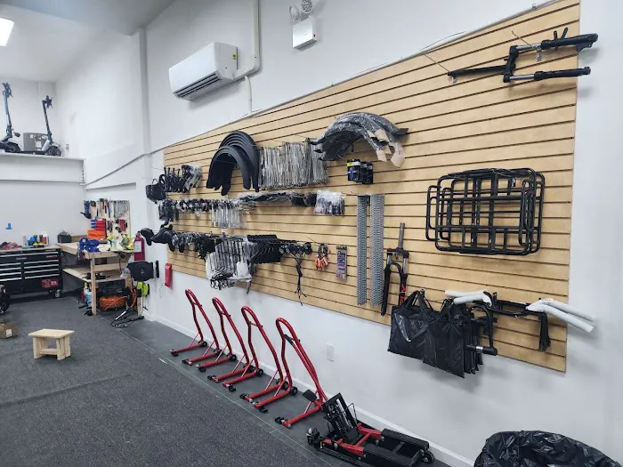Fly E-Bike 745 Tremont Ave Picture 6