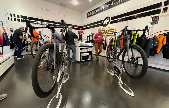 Signature Cycles Picture 2