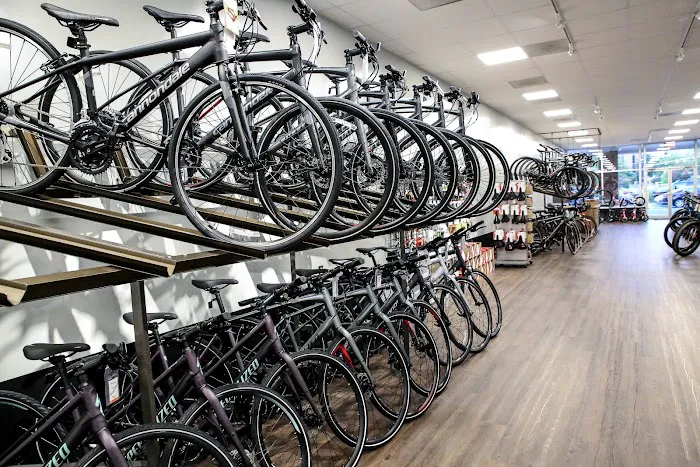 Bicycle Pro Shop Picture 2