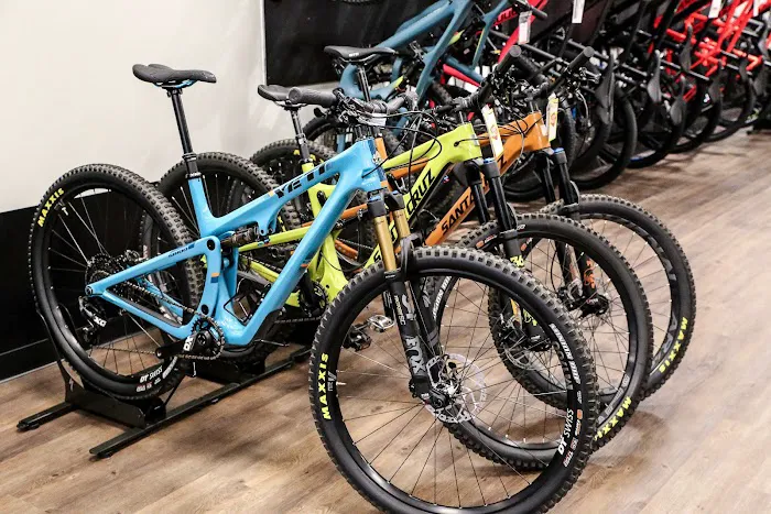 Bicycle Pro Shop Picture 6