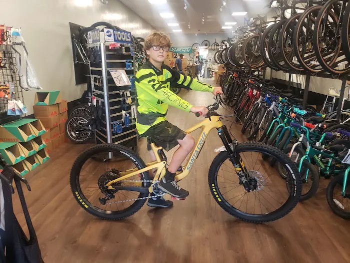 Bicycle Pro Shop Picture 4
