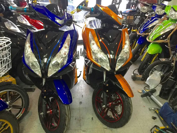 NY Electric Bike Shop Picture 3