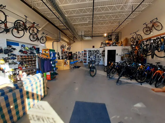 Overlook Bicycles Kingston Picture 1