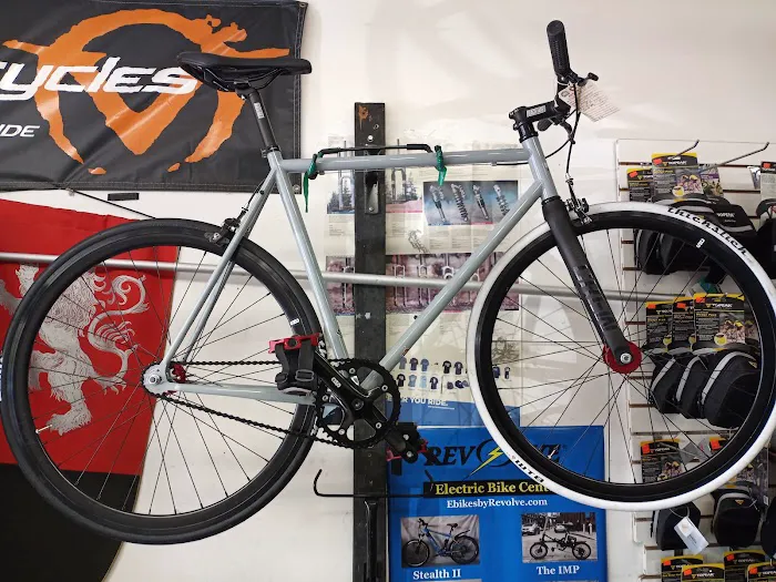 Castle Hill Bike Shop Picture 4