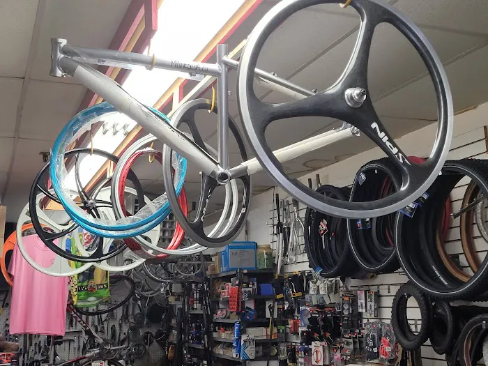 Castle Hill Bike Shop Picture 5
