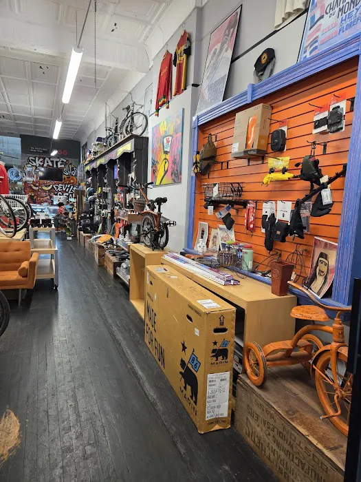 The Devil's Gear Bike Shop Picture 3
