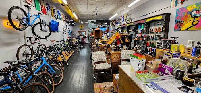 The Devil's Gear Bike Shop Picture 10