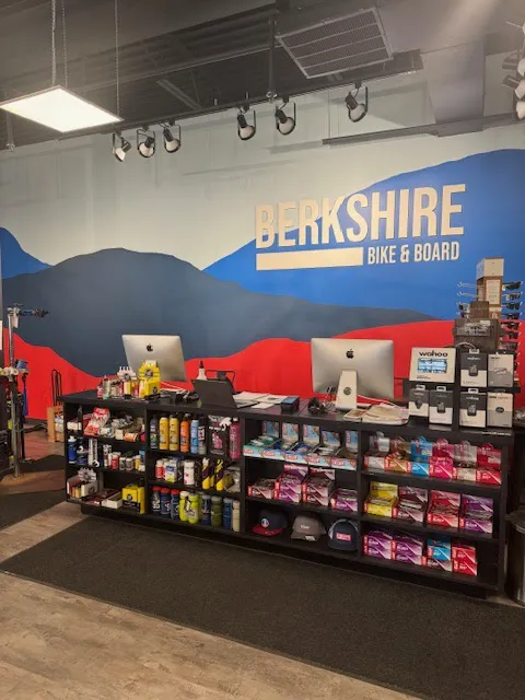 Berkshire Bike and Board Hudson Picture 6