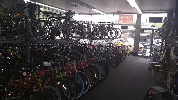 Long Island Bicycles Inc Picture 3