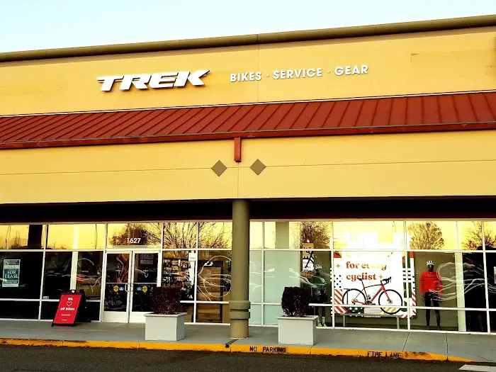 Trek Bicycle Fredericksburg Picture 2