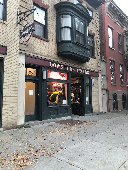 Downtube Bicycle Works & Cafe Picture 10