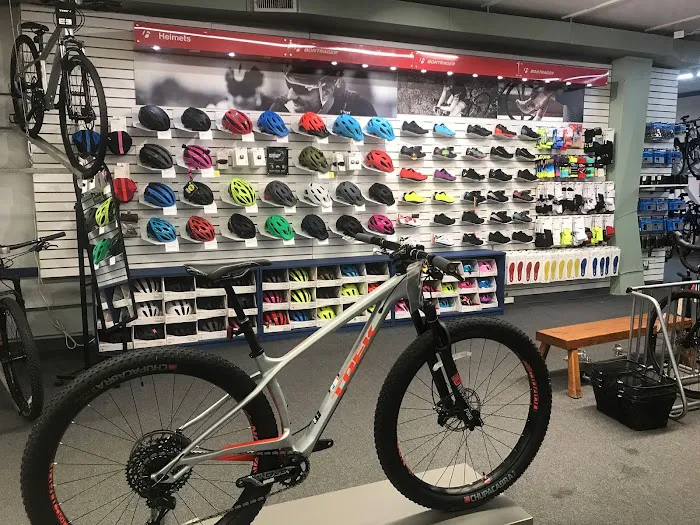 Trek Bicycle Newington Picture 2