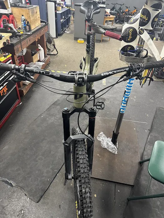 Family Bike & Sports Picture 4
