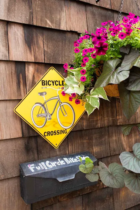 Full Circle Bike Shop Picture 10