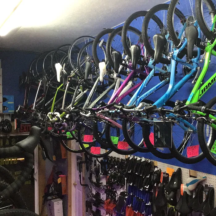 S&H bicycle store. Picture 6