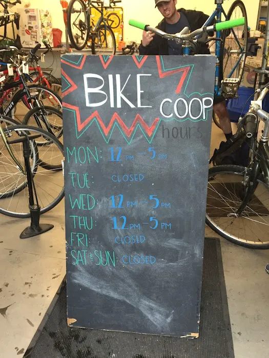 UMass Bike Coop Picture 7
