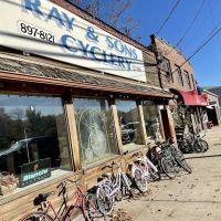 Ray & Sons Cycle & Ski ico