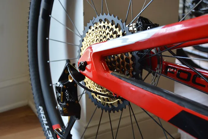 Apex Velo-An appointment-suggested bicycle sales, fit and service studio Picture 5