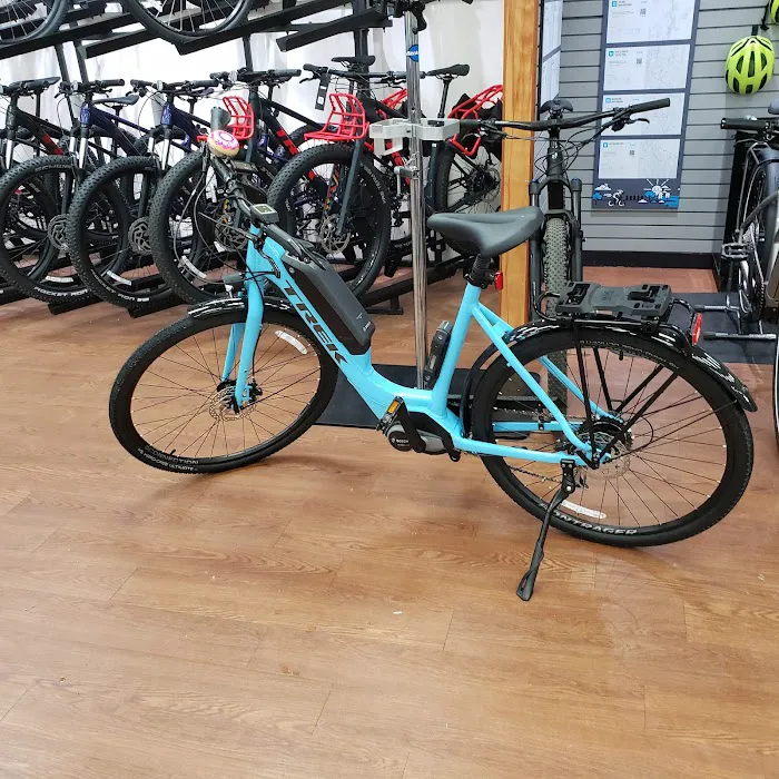 Trek Bicycle Warwick Picture 8
