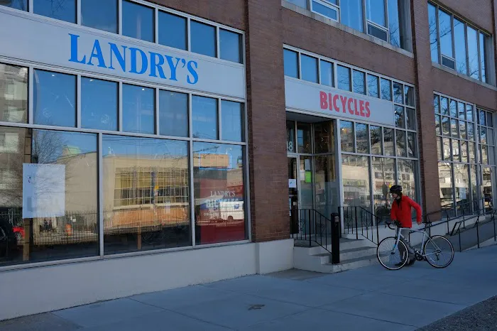 Landry's Bicycles Boston Picture 1