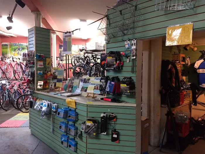 Bikes Not Bombs Hub & Bike Shop Picture 3