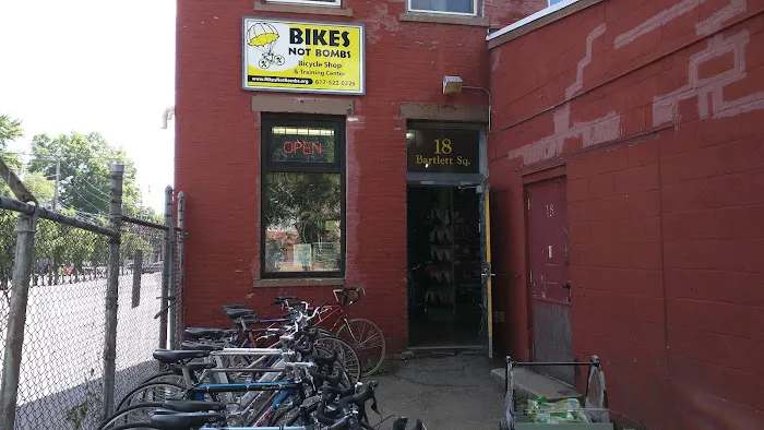 Bikes Not Bombs Hub & Bike Shop Picture 10