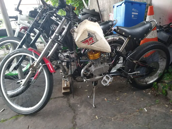 Bandit Motor Bikes Picture 2