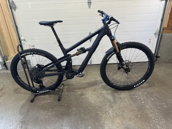 Cycles Etc Picture 7