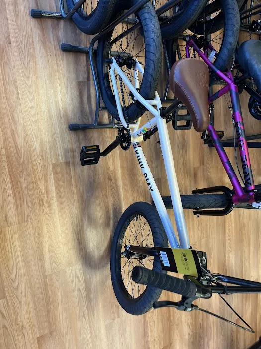 Cycles Etc Picture 10