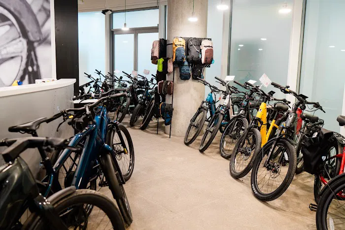 Casa Bikes @ AMPED! *E-Bikes, Cargo Bikes, and Bike Repair* Picture 4
