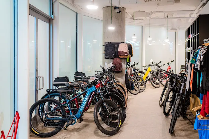 Casa Bikes @ AMPED! *E-Bikes, Cargo Bikes, and Bike Repair* Picture 10