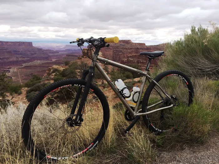 Habanero Bike - titanium bikes since 1995 offering comprehensive repairs, parts and restoration. Picture 4