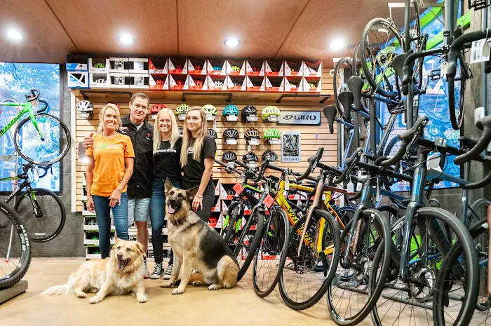 Papa Wheelies Bicycle Shop Picture 6