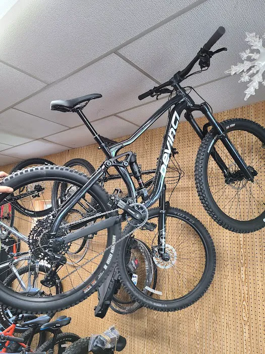 Chucks Bikes Picture 7