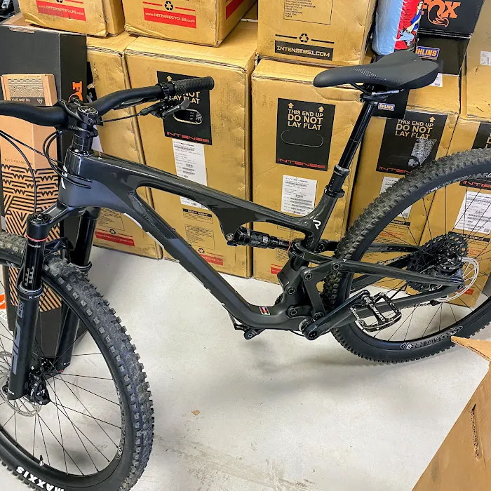 Mountain Trail Paddle Board And Bikes Picture 3