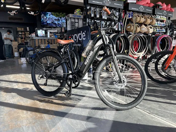 CFB Bike Shop Picture 7
